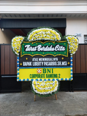 Papan Bunga Duka di Lae Parira