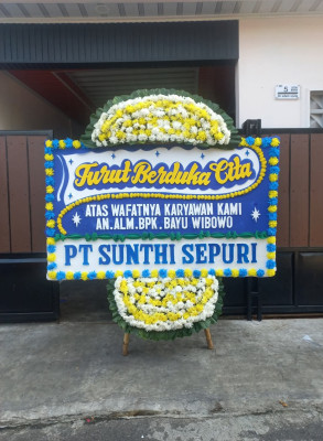 Papan Bunga Duka di Lae Parira