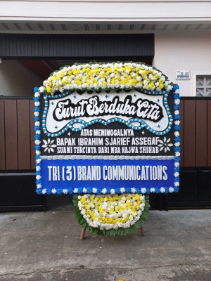 Papan Bunga Duka di Lae Parira